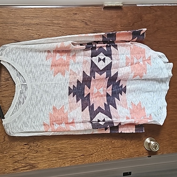 Luna Chic long sleeve top - Picture 1 of 2